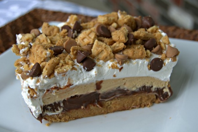 Peanut Butter And Chocolate Dream Bars