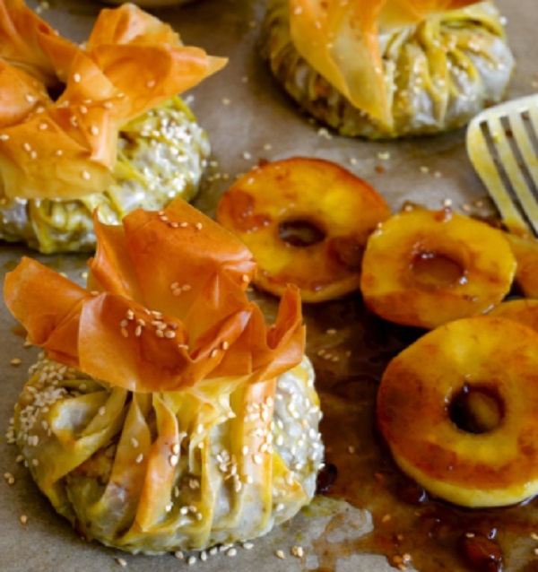 Bobotie Filo Parcels With Apple Ring Chutney