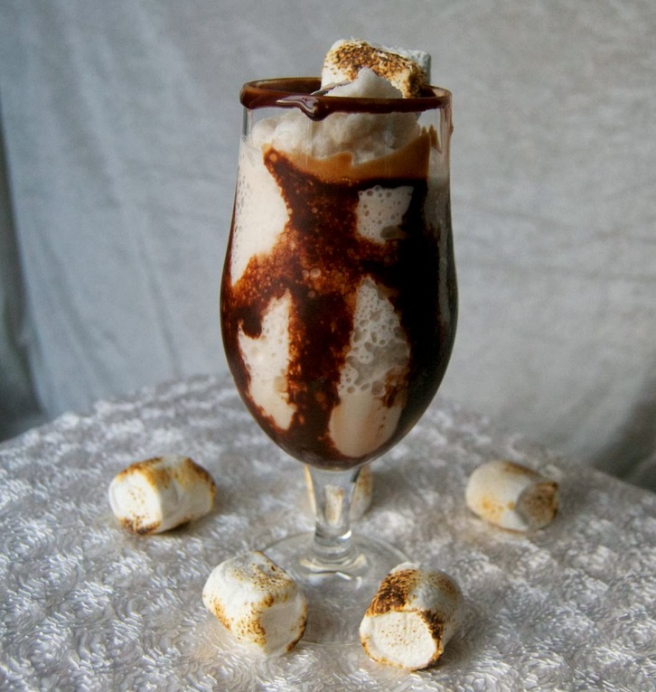 Nutella and Marshmallow Mudslide Cocktail