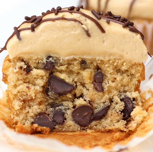 Peanut Butter And Chocolate Chip Cupcakes