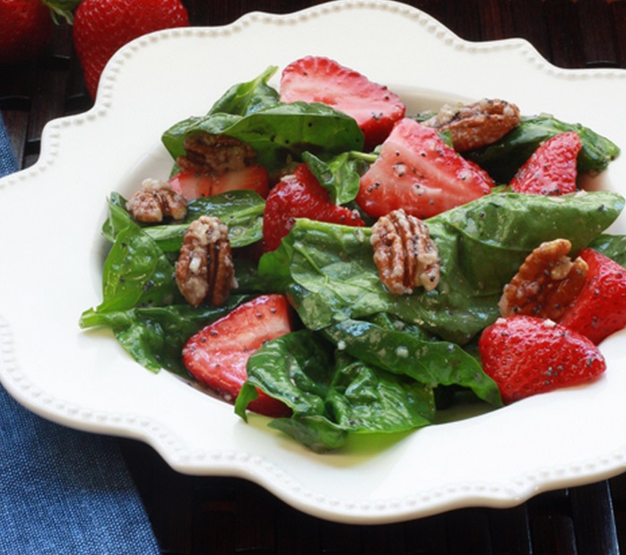 Poppy Seed Dressing With a Strawberry Spinach Salad