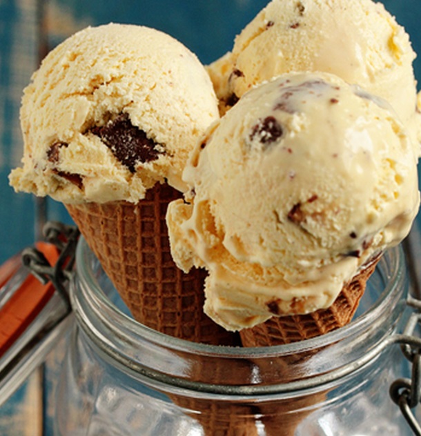 Homemade Rolo Ice Cream