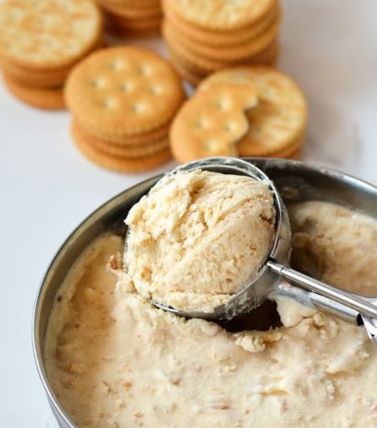 Ritz Cracker Ice Cream