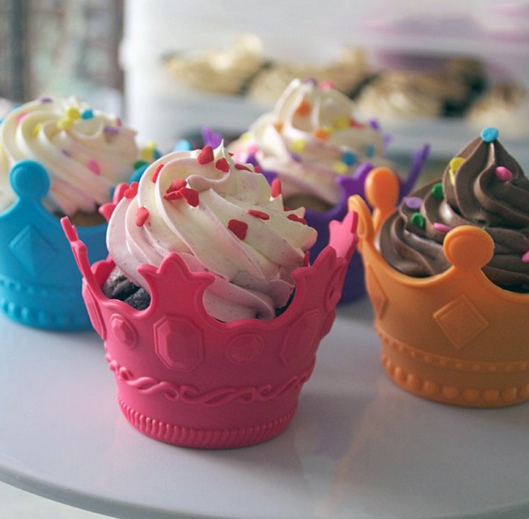 Crown Shaped Silicone Cupcake Molds