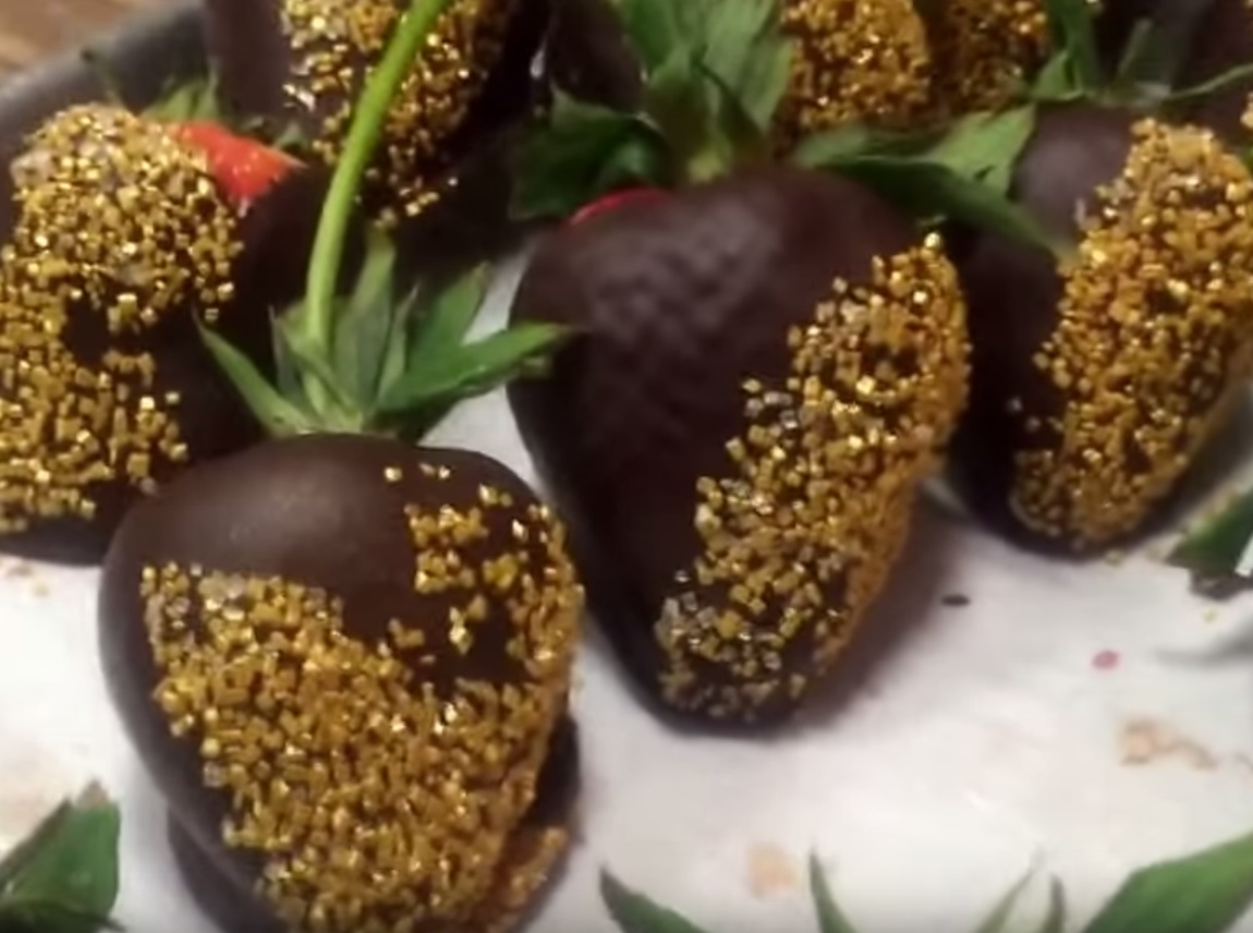 Gold & Chocolate Covered Strawberries
