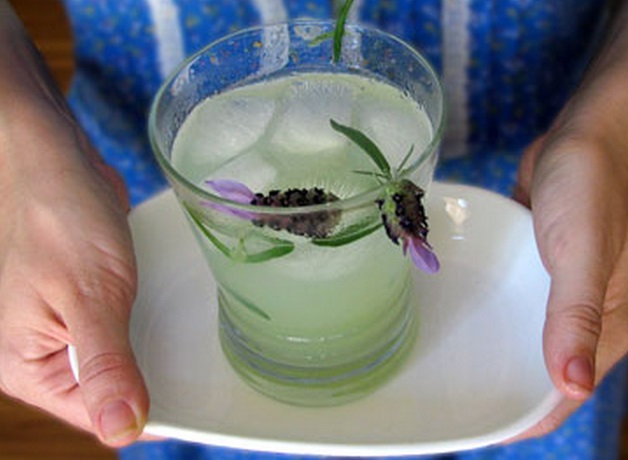 Homemade Lavender Lemonade Recipe