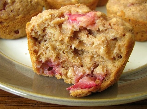 Strawberry Oat Muffins
