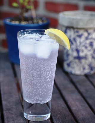 Homemade Lavender Lemonade Fizzy Drink