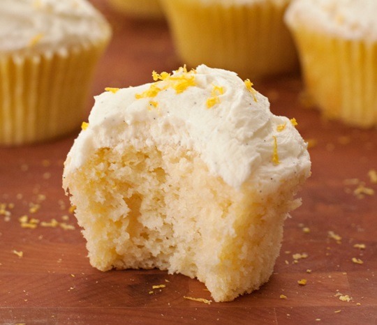 Lemony Vanilla Cupcakes