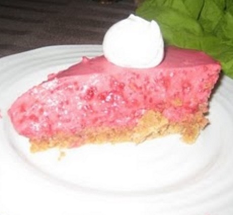 Raspberry Bavarian Cream Pie