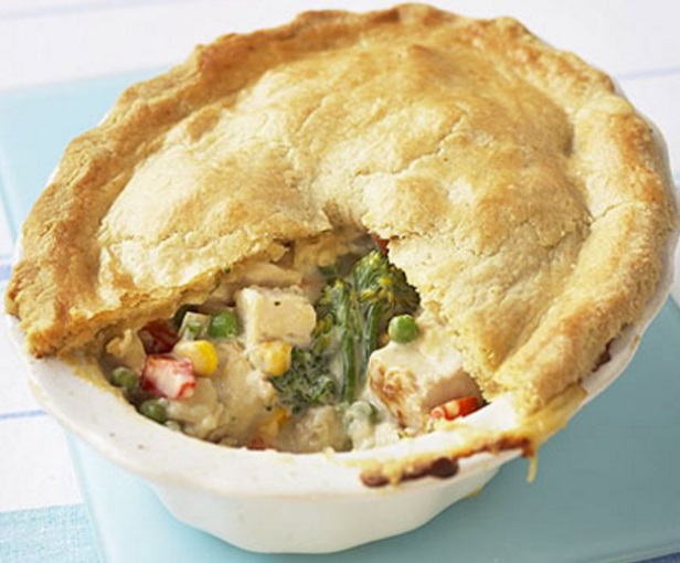 Crumbly Chicken & Vegetable Pie