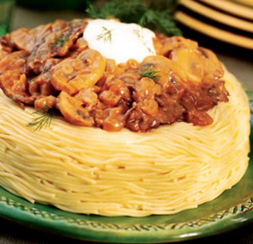 Pasta Ring With Bolognese Filling