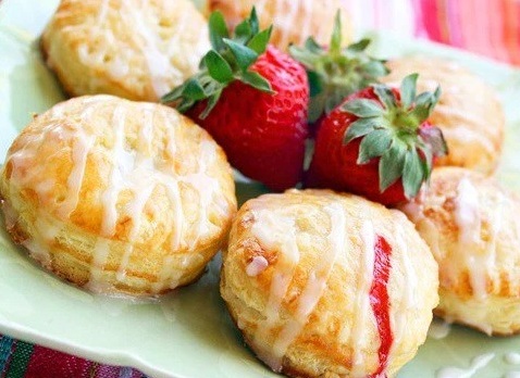 Fruit-Filled Puff Pastry Donuts