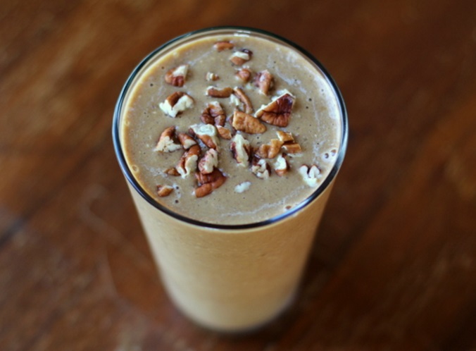 Gingerbread Smoothie with Blackstrap Molasses