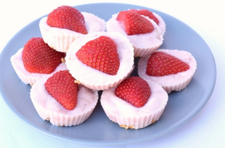 Frozen Strawberry Yoghurt Bites