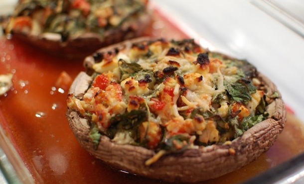 Vegetarian Pizza-Stuffed Portobello Mushrooms