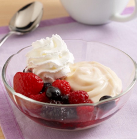 Vanilla Pudding With Berries