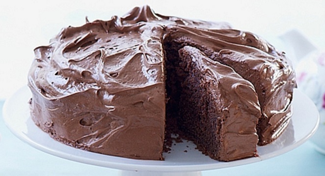 Chocolate Cake with Mousse Icing