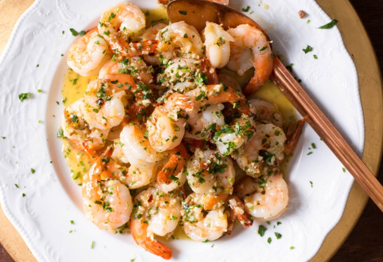 Shrimp Scampi With Garlic and Red Pepper Flakes