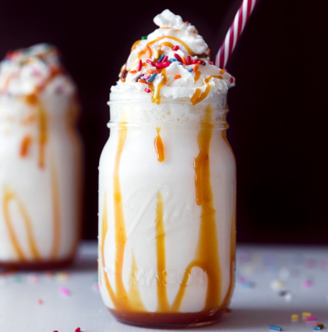 Top 10 Amazing Ways To Enjoy a Vanilla Milkshake
