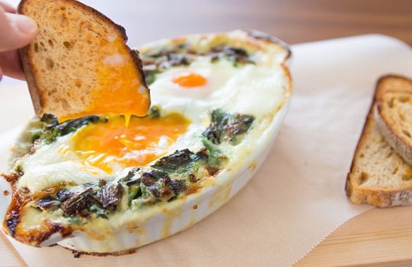 Baked Eggs in Creamed Spinach