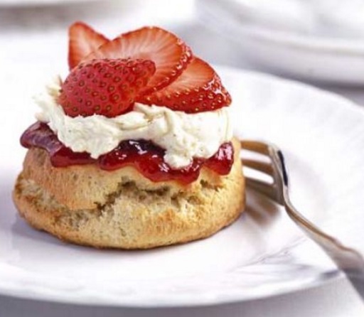 Strawberry & Vanilla Shortcakes