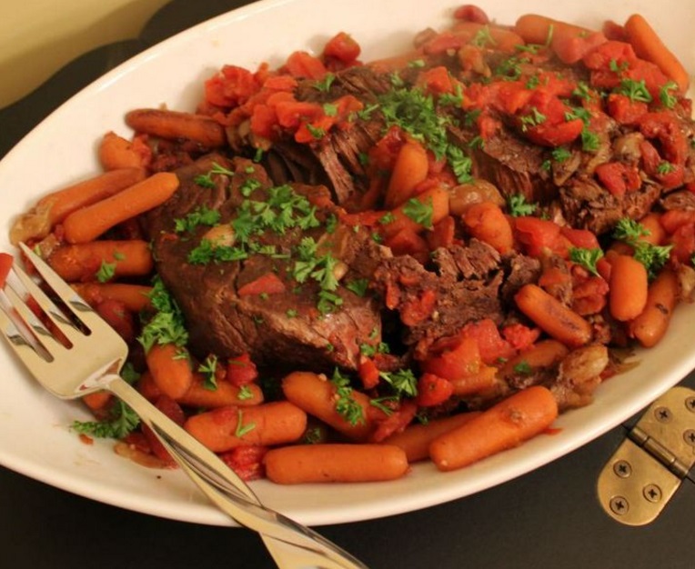 Slow Cooked Red Wine Pot