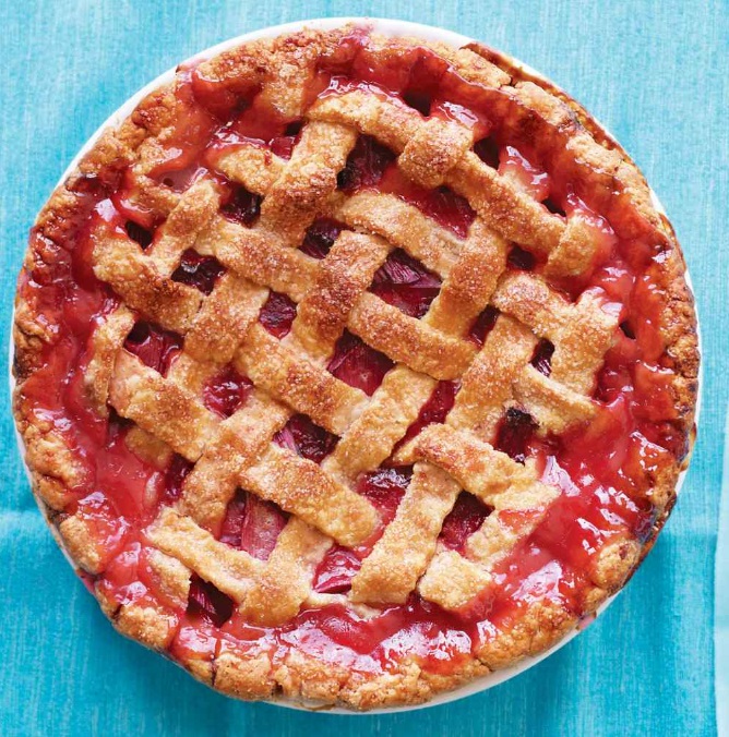 Classic Strawberry & Rhubarb Lattice Pie