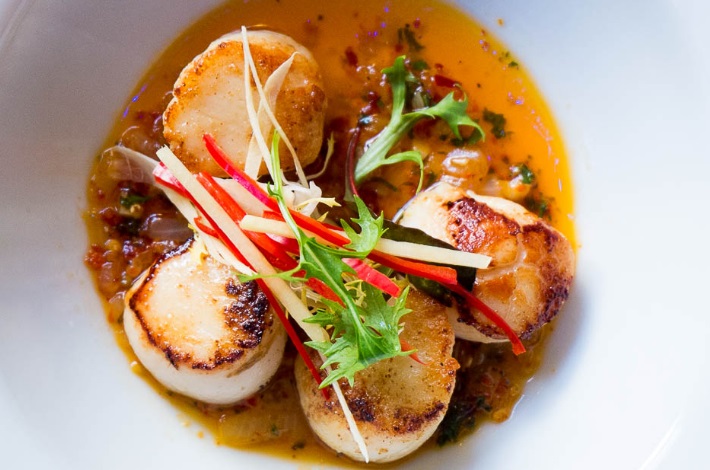 Pan-Fried Scallops with Chilli and Ginger