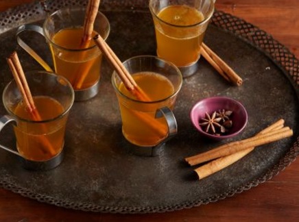 Traditional Hot Mulled Cider