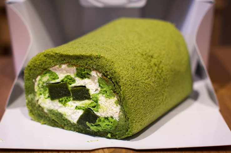 Green Tea Roll Cake