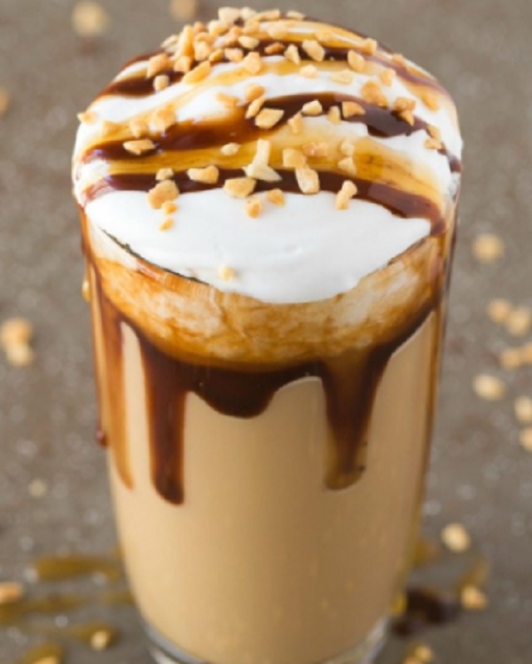 Healthy Low Carb Snickers Breakfast Shake