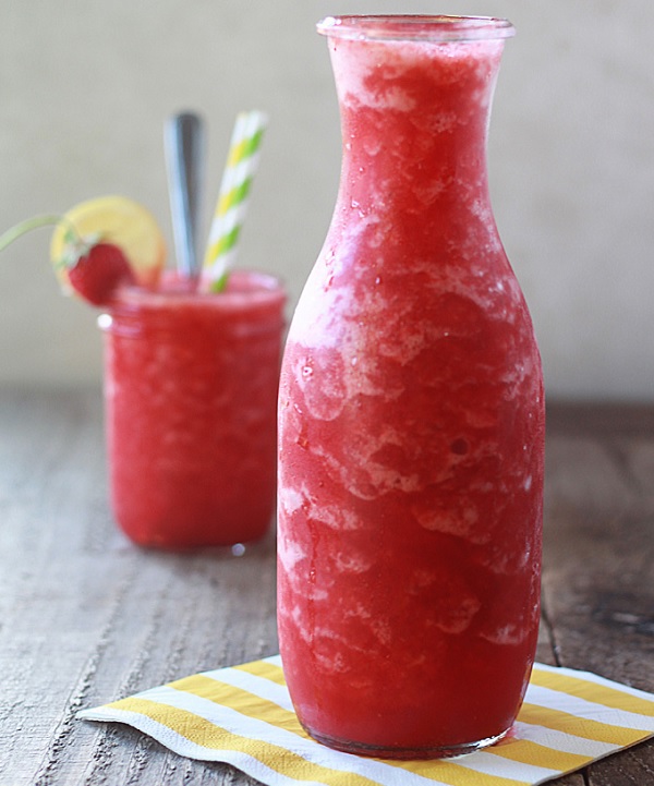 Boozy Strawberry Lemonade Slushie