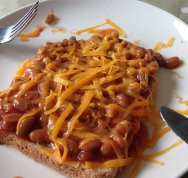 Beans on Toast With Melted Cheese