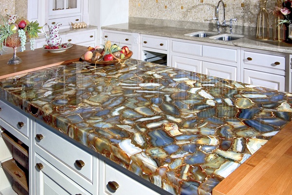 Kitchen Worktops Made With Quartz Rocks