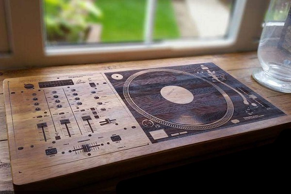 DJ Mixer + Turntable Chopping Board