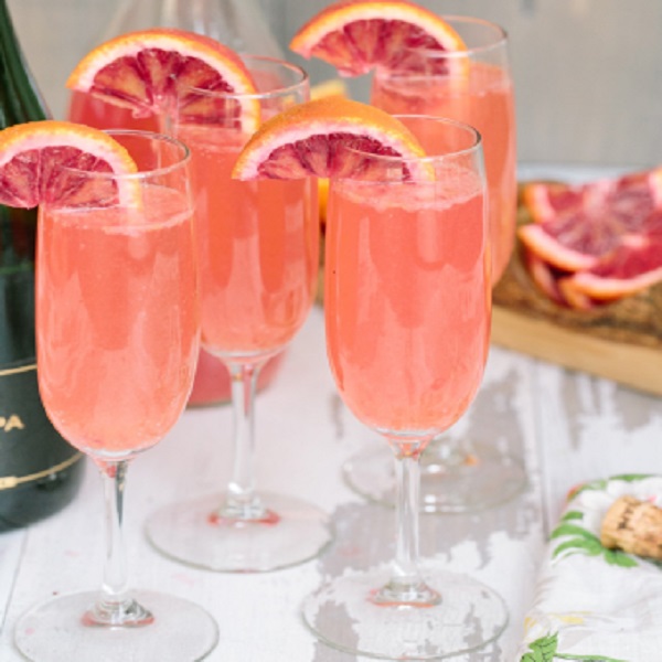 Ten Ways to Make a Mimosa Cocktail and All the Recipes You Need