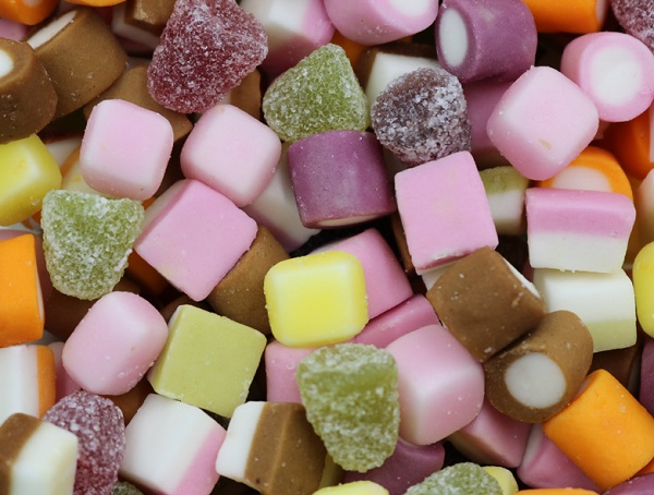 Ten Recipes for Food and Drinks You Can Make With Dolly Mixtures