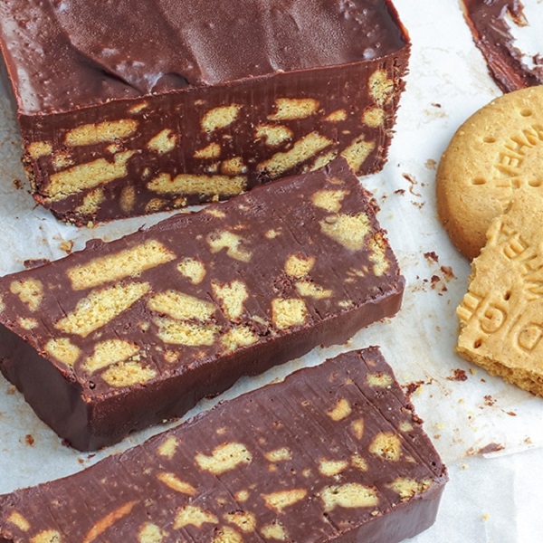 Ten Food and Drinks You Can Make With a Digestive Biscuit