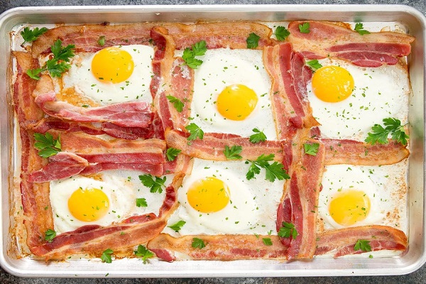 Ten Great Ways to Enjoy Bacon and Eggs