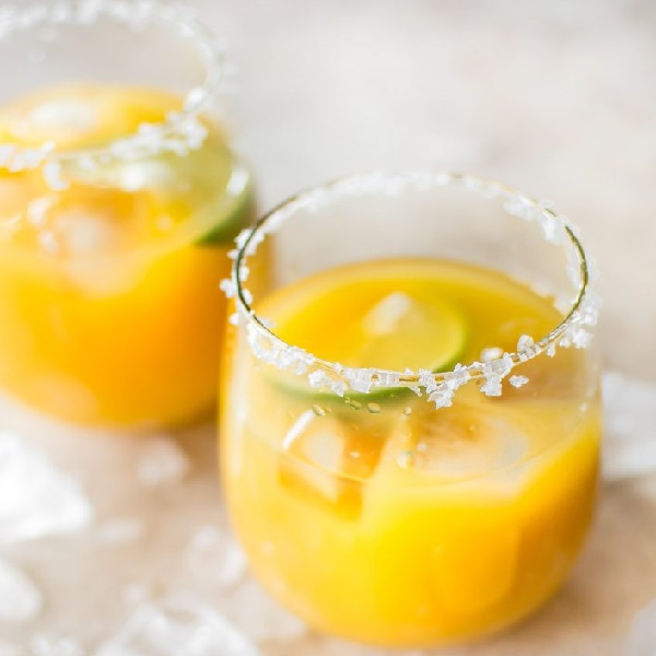 Easy Mango Margaritas
