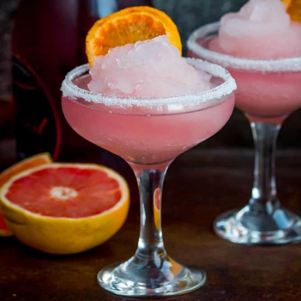 Pink Grapefruit & Prosecco Frozen Cocktail