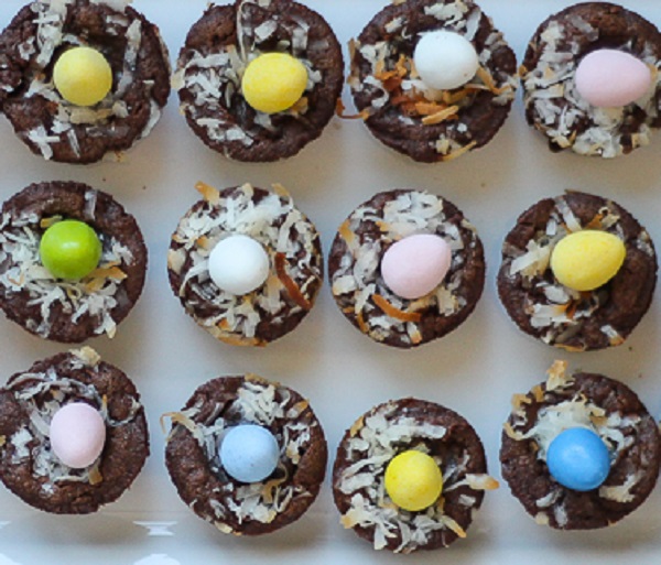 Mini Easter Brownie Nests
