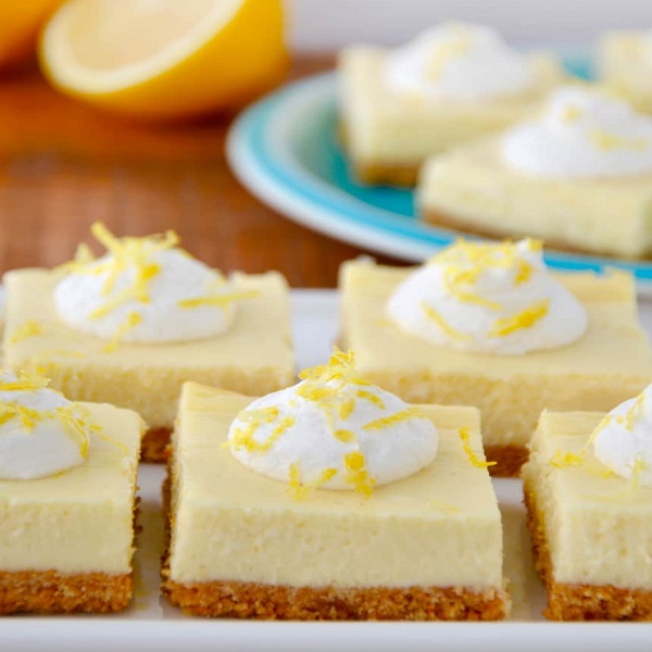 Easy Lemon Cheesecake Bars