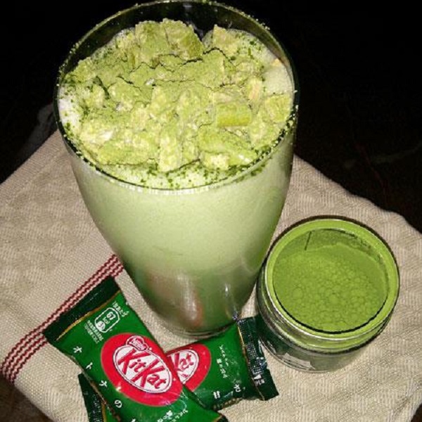 Matcha Green Tea Japanese Kit-Kat Milkshake