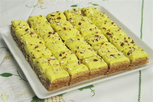 Traditional Konfektkake Cake