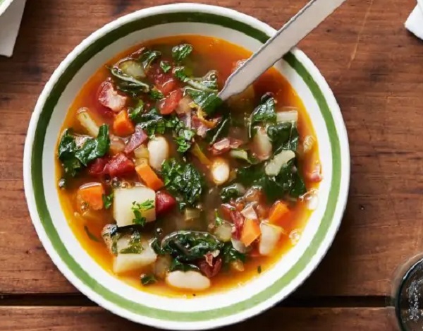 Traditional Minestrone Soup