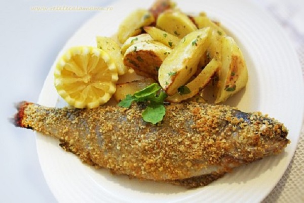 Moldovan Pește (Caras) Prăjit (Fried Fish)