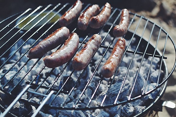 Ten Super-Simple Safety Tips To Observe While Grilling