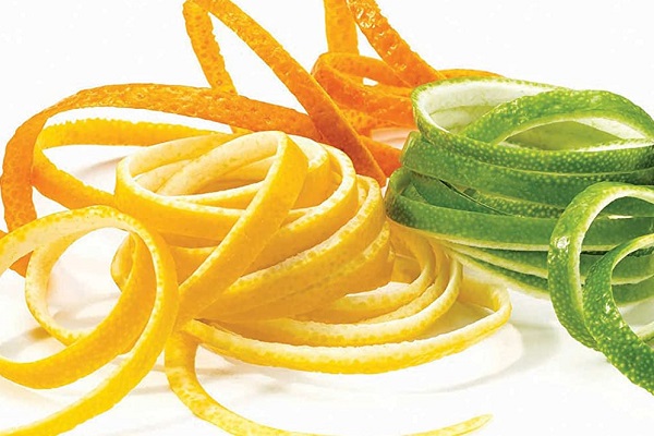 Ten of The Best Fruit and Vegetable Peelers for Your Kitchen